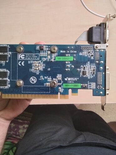 gt 710: Videokart NVidia GeForce GT 210, < 4 GB, İşlənmiş