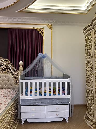 Beşiklər: Oğlan üçün, Yeni, Dördbucaq, Beşik, Dəst ilə, Matras ilə, Yellənmə mexanizmi ilə — 2