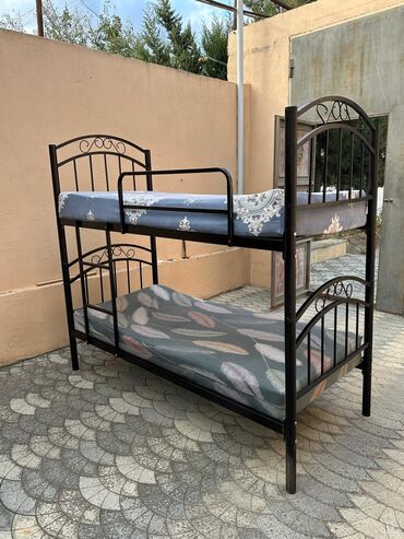 hise verilmis toyuq: Для девочки и мальчика, Б/у, Кровать