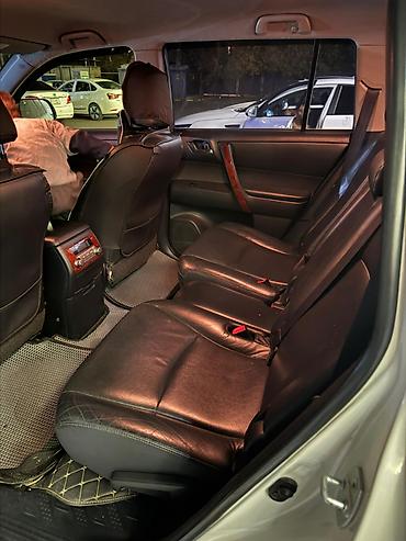 высокие машины: Toyota Highlander: 2012 г., 3.5 л, Автомат, Бензин, Внедорожник — 8