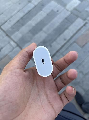 ikinci əl ipad: Adapter Apple, İşlənmiş — 3