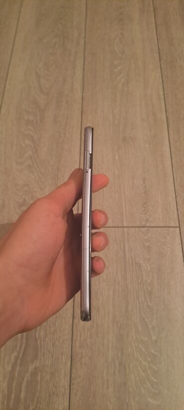 telefon mikrofonu: Redmi 4A, 16 ГБ, цвет - Серебристый, Две SIM карты
