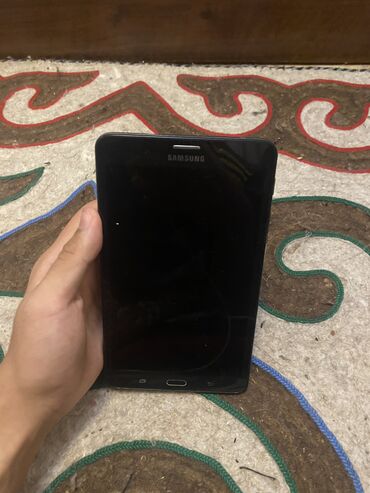 телефон самсунг 10: Планшет, Samsung, Б/у, Классический цвет - Черный