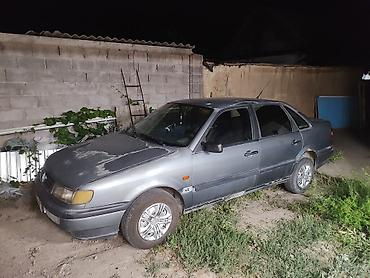 Унаа: Volkswagen Passat: 1994 г., 1.8 л, Кол менен иштөөчү, Бензин, Седан — 1