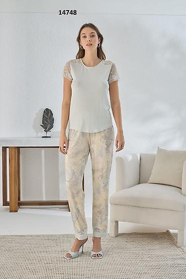 Пижамы: Пижамы
В больших выборах — 21