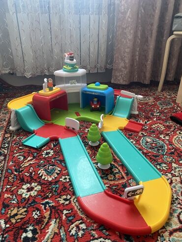 детские спортивные костюмы для мальчиков бишкек: Игровой набор «Городок с дорогами, гаражом и вертолётной площадкой» -