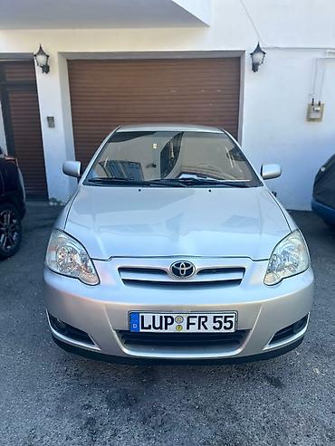 Toyota Corolla (E120) hatchback – gümüşü rəng Texniki və dizayn