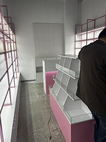 id store: Стеллажи, полки, витрины, островки, ресепшн, торговое оборудование на — 6