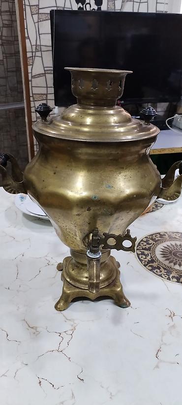 Samovarlar: Tok samovari latundan Təsvir: - Klassik rus üslublu, pirinç korpuslu — 1