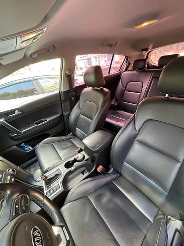 Kia: Kia Sportage: 1.7 l | 2017 il Krossover — 9
