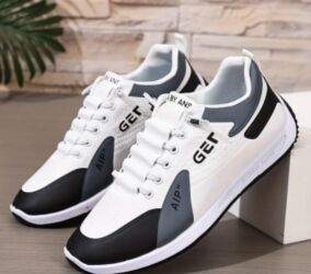 Ayaqqabılar: Ayaqqabılar yeni — 10