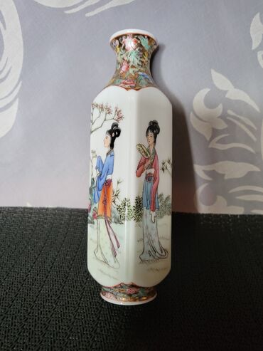 Vaze i saksije: Vaza, bоја - Šareno, Novo na lalafo.rs — 4 Vaze i saksije: Vaza, bоја - Šareno, Novo — 4