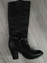 qadın çəkmələri: Çəkmə, Ölçü: 37, İşlənmiş