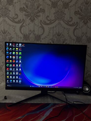basavik qutusu: Monitor ideal veziyyetdedir özüm istifadə elemişem 2-3aydı mendedi.Ölü