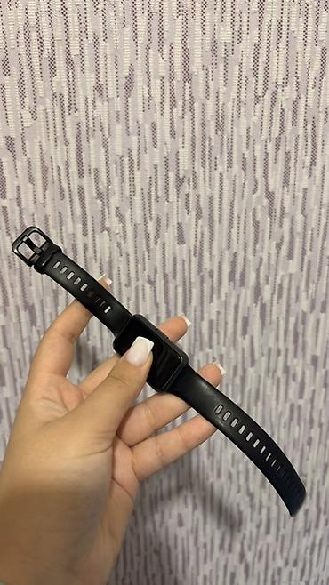 smart saat adapteri: Smart saat – qara rəng, düzbucaqlı sensor ekranlı model. - Silikon — 3