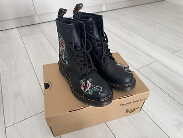 военные сапоги: Ботинки Dr. Martens 1460 с вышивкой - Классическая модель 1460 (8 — 1