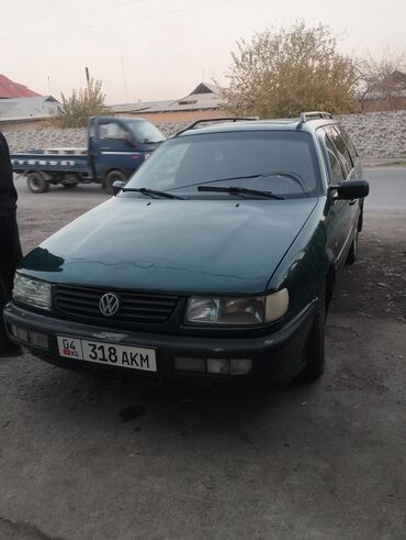 Volkswagen: Volkswagen Passat: 1994 г., 1.8 л, Механика, Бензин, Универсал