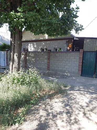Продажа коттеджей и домов: Продается!!! Дом из жженного кирпича в районе рынка Дордоя, по ул — 21