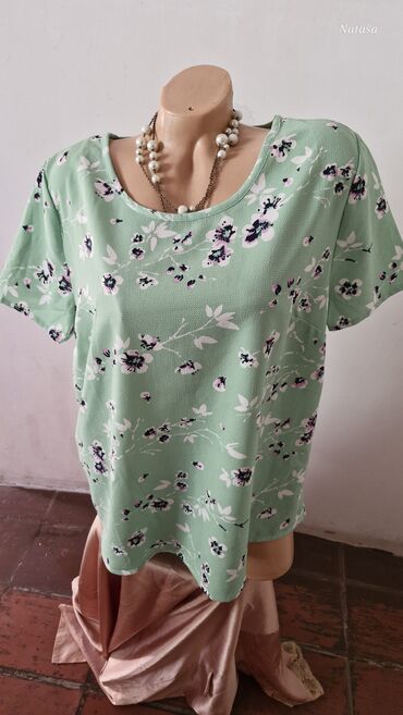 xl majice: XL (EU 42), Floral, color - Green