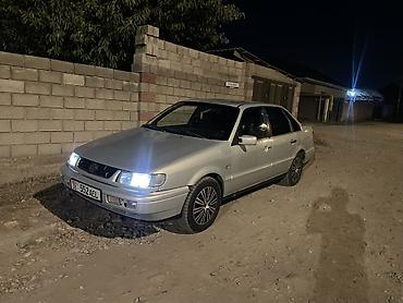 Продажа авто: Volkswagen Passat: 1994 г., 1.8 л, Механика, Бензин, Седан — 2