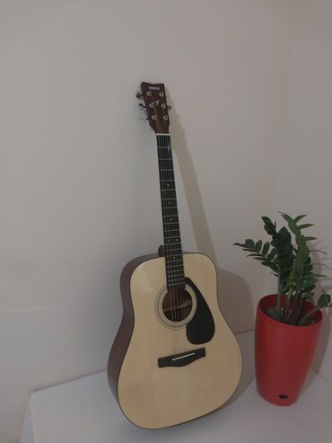 Гитары: "YAMAHA F310" Срочно продаётся акустическая гитара ямаха ф310 в