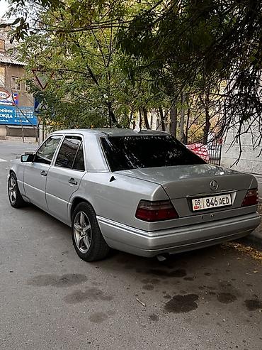 мер 124: Mercedes-Benz W124: 1995 г., 2 л, Механика, Бензин, Седан — 4