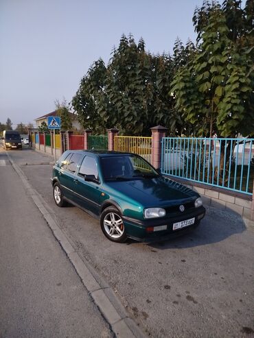 купить авто в рассрочку: Volkswagen Golf: 1992 г., 1.8 л, Механика, Бензин, Хэтчбэк