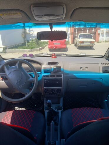 kia azerbaijan: Kia rio 2004 1.5 mator. tecili satilir melumat ucun zeng vurun