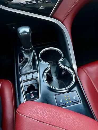 Toyota: Toyota Camry: 2018 г., 2.5 л, Автомат, Бензин, Седан — 5