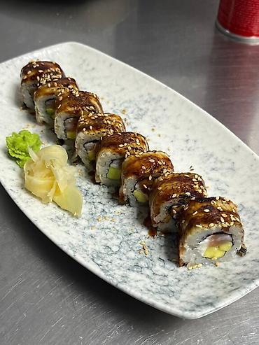 Повара: Повар Сушист. Больше 6 лет опыта at lalafo.kg — 8 Повара: Повар Сушист. Больше 6 лет опыта — 8