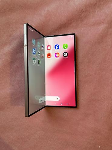 купить dji mini 4k: Samsung Galaxy Z Fold6, Б/у, 256 ГБ, цвет - Розовый, 2 SIM — 4