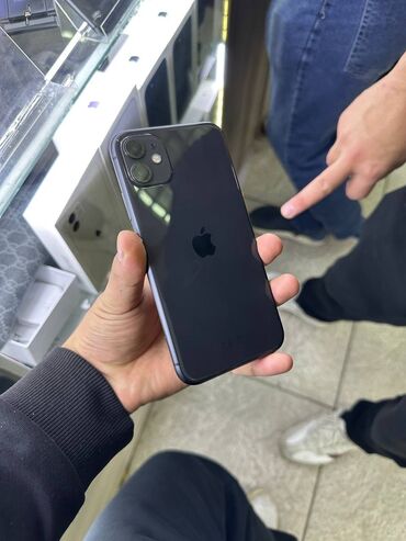 телефон нот 11: IPhone 11, Б/у, 128 ГБ, Черный, Защитное стекло, 75 %