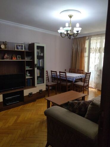 Köhnə tikili: Bakı, m. Həzi Aslanov, 3 otaqlı, Köhnə tikili, m. Həzi Aslanov, 74 kv. m — 2