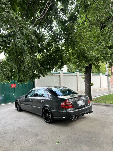 Mercedes-Benz: Mercedes-Benz E-Class: 2003 г., 5 л, Автомат, Бензин, Седан