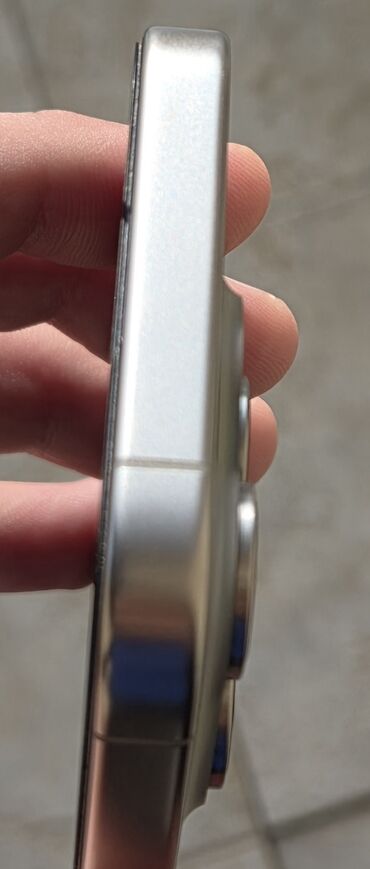 Apple iPhone: IPhone 15 Pro, 256 GB, Natural Titanium, Face ID — 8