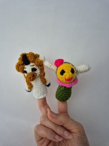 Oyuncaqlar: Toxunma barmaq kuklalar ələ keçirtmə kuklalar və adi kukla.Göz nuru — 5