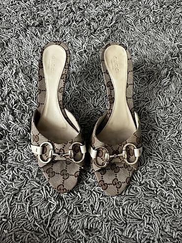 обувь гуччи: Босоножки Gucci Horsebit - Модель: мюли/сабо на шпильке с открытым — 1