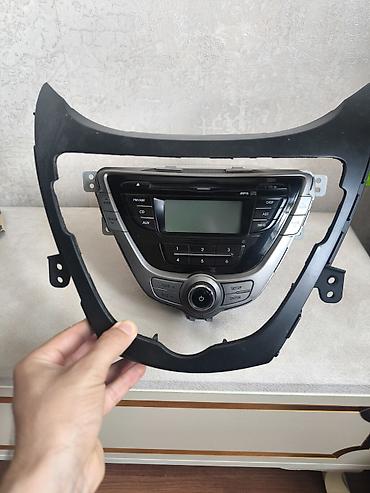 211 nar nomreler: Avtomobil üçün original multimedia/radio bloku və ön çərçivə. Cihazın — 3