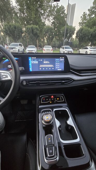 JAC: JAC : 2023 г., 1.6 л, Робот, Бензин, Кроссовер — 3