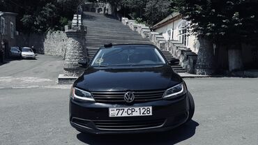 toyota plus c: Volkswagen Jetta: 2.5 l | 2012 il Sedan
