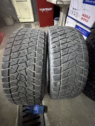 Шины: Шины 225 / 65 / R 17, Зима, Б/у, Пара, Внедорожные (АТ/МТ), Япония, Bridgestone