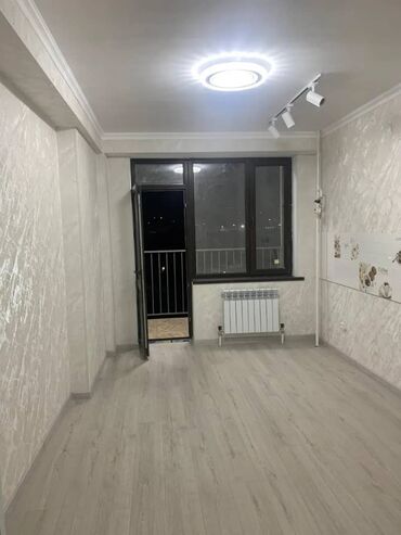 квартира восток 5 на долгий срок: 1 бөлмө, Менчик ээси, Чогуу жашоосу жок, Жарым -жартылай эмереги бар