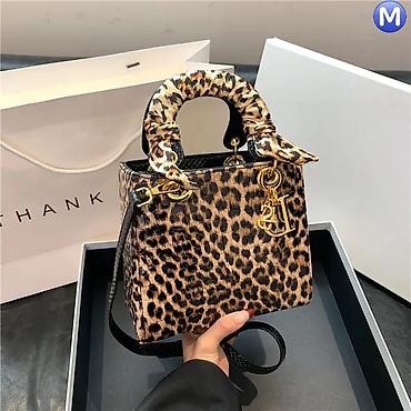 Toy aksesuarları: 2026 New collection Əldə qalan rənglər 📍Qiymət 42 Azn 📍Ölçülər 25x15x7 — 14