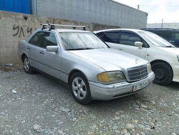Mercedes-Benz: Mercedes-Benz 220: 1995 г., 2.2 л, Механика, Бензин, Седан