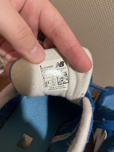 ket ayaqqabı: New Balance original — 3