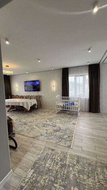 продаются полдом пишпек: Үй, 220 кв. м, 6 бөлмө, Менчик ээси