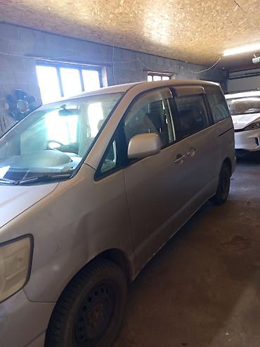 31 10 5 15: Toyota Noah: 2003 г., Минивэн — 2