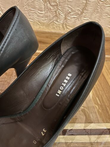 Tuflilər: Tuflilər, Ölçü: 37, İşlənmiş — 6