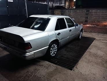 Mercedes-Benz: Mercedes-Benz W124: 1988 г., 2.5 л, Механика, Дизель, Седан — 4