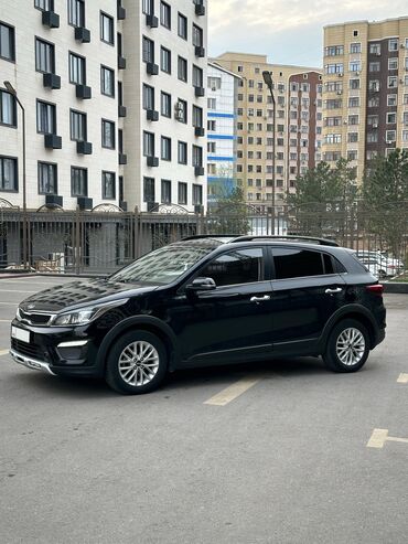 posutochno centr: Kia Rio: 2017 г., 1.6 л, Автомат, Бензин, Хэтчбэк